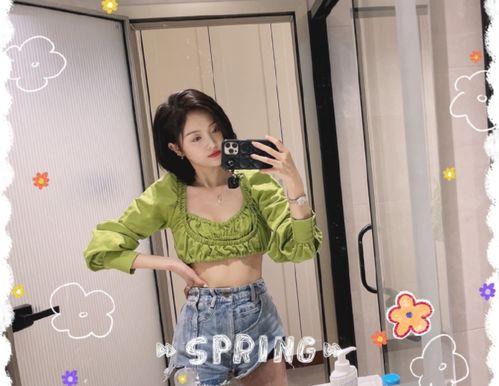 娱乐吃瓜酱女孩子洗衣服